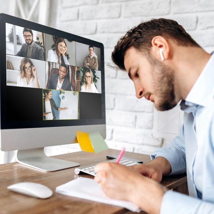 Онлайн Курсове по Английски език / Online