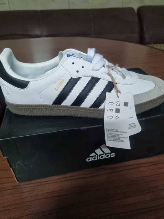 Кроссовки новые, все размеры