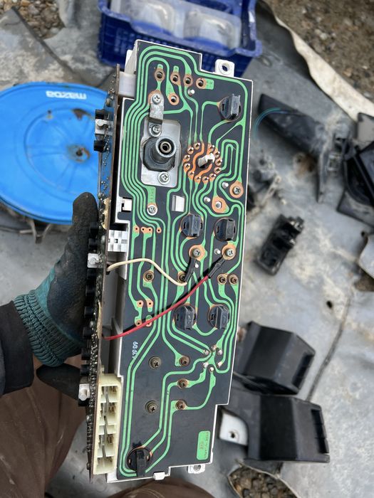 «Панель приборов мазда 626 на старушку 1985