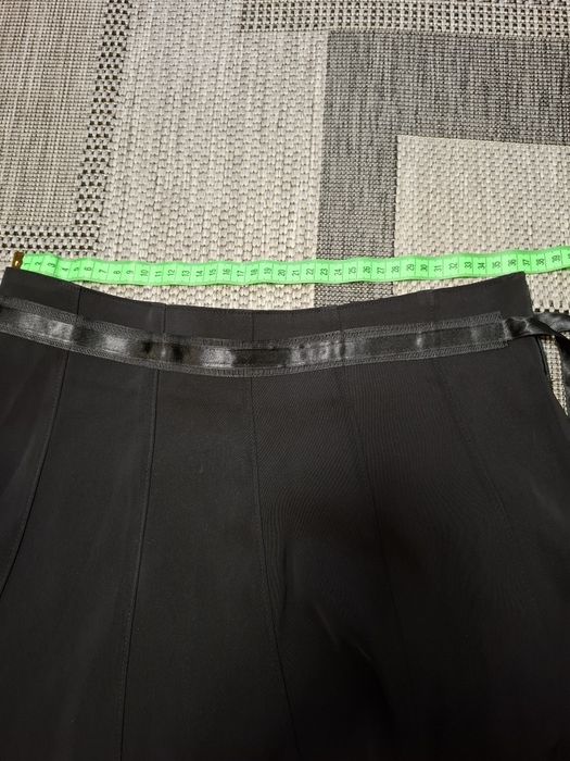 Продаю чёрную  юбку.