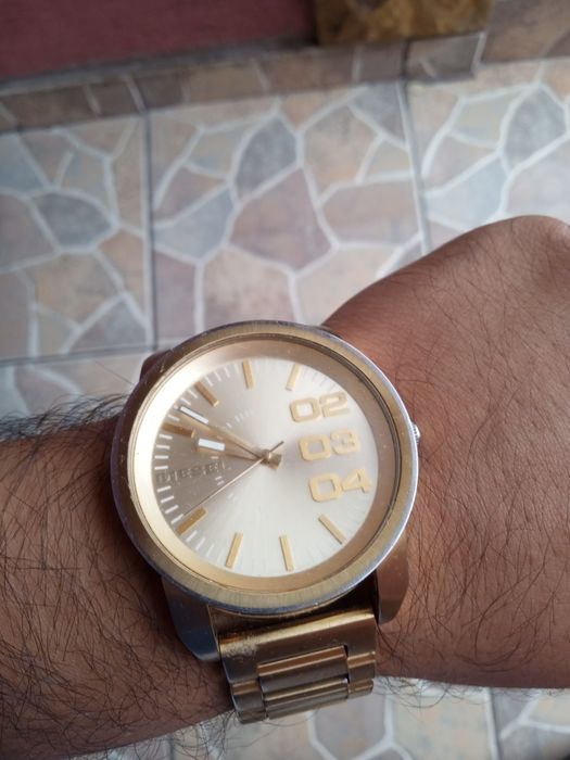Ceas Diesel gold