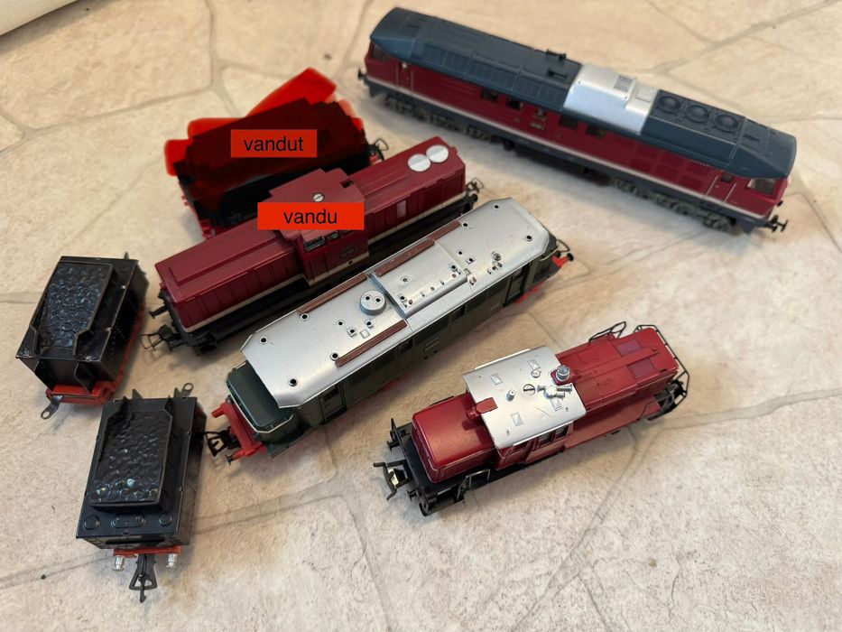 Lot 4 locomotive PIKO scara H0 si 2 vagoane de locomotive Fleischmann scara H0