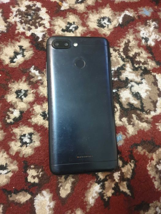 Редми 6 телефон память 4/64 гблик сотилади срочно