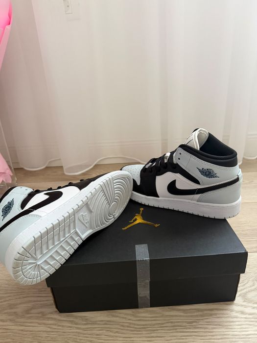 Jordan 1 mid ( GS )