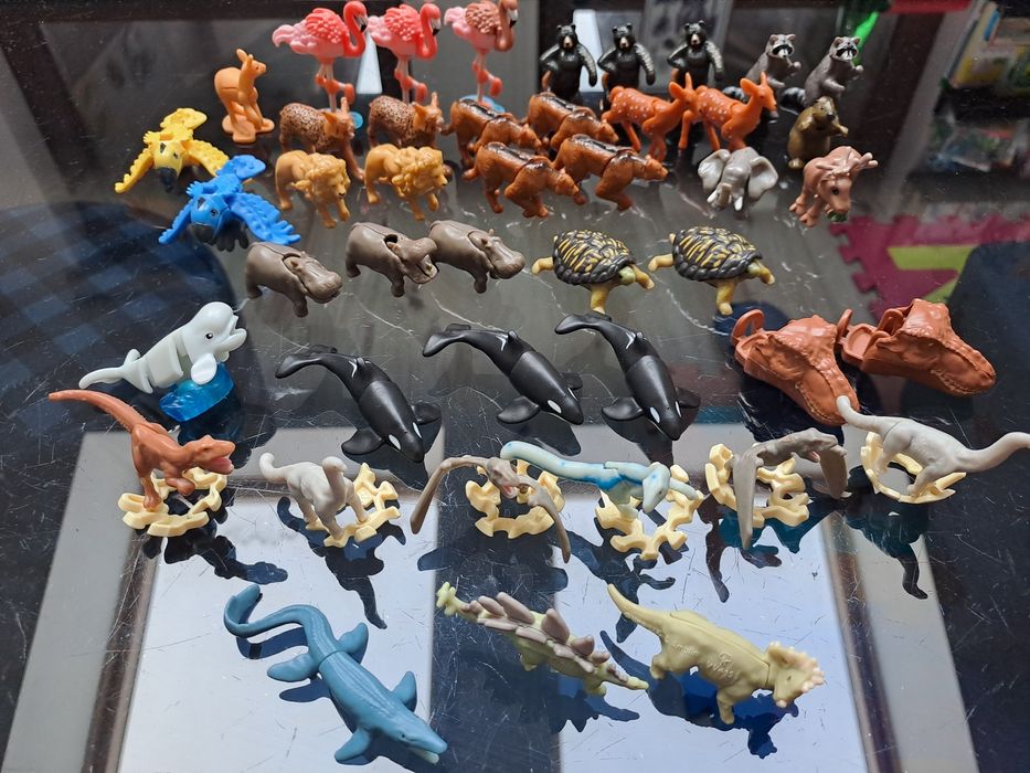 Киндер яйца играчки