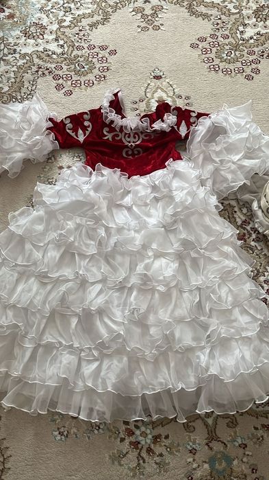 Срочно, продам платье для девочки