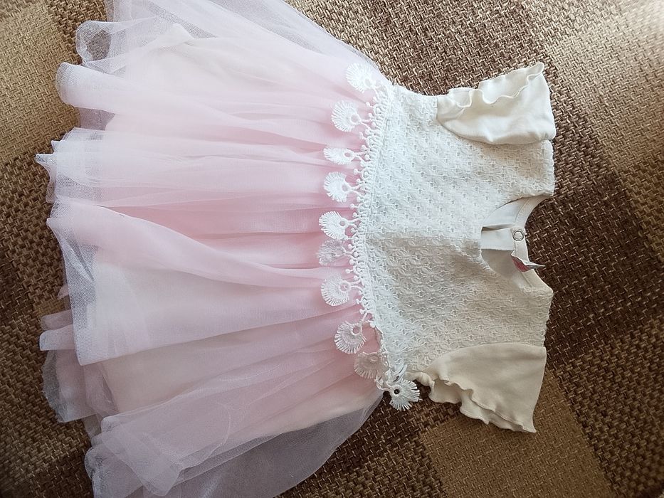 Слипы, комбинезоны и платья