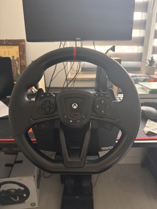 Vand xbox one s(pachet complet+volan+pedale+jocuri+2 Controllere)