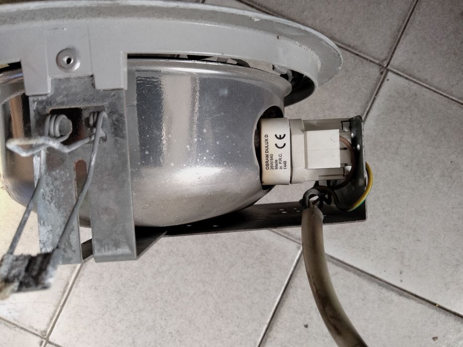 Лампи Лампи, общо 15 бр. За вграждане, за окачен таван. Ползвани. Ц