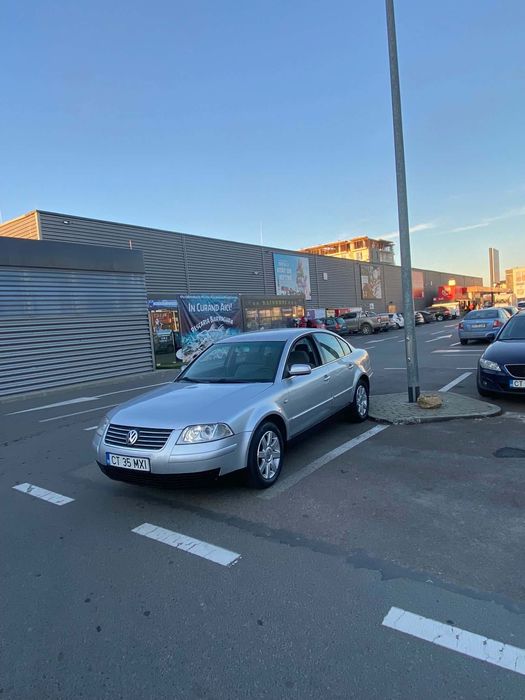 Vw passat b5 an 2003 moror 1.9Tdi 131 hp Se vinde fara numere si Acte