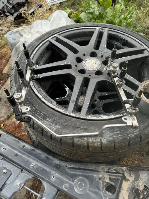 Рейка с бензинови дюзи за Mercedes 350 бензин 272 коня