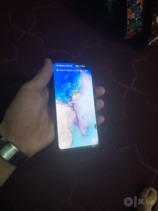Samsung s10 e holati past