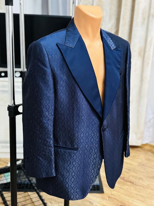 Sacou impecabil și elegant de la brandul VIGGO