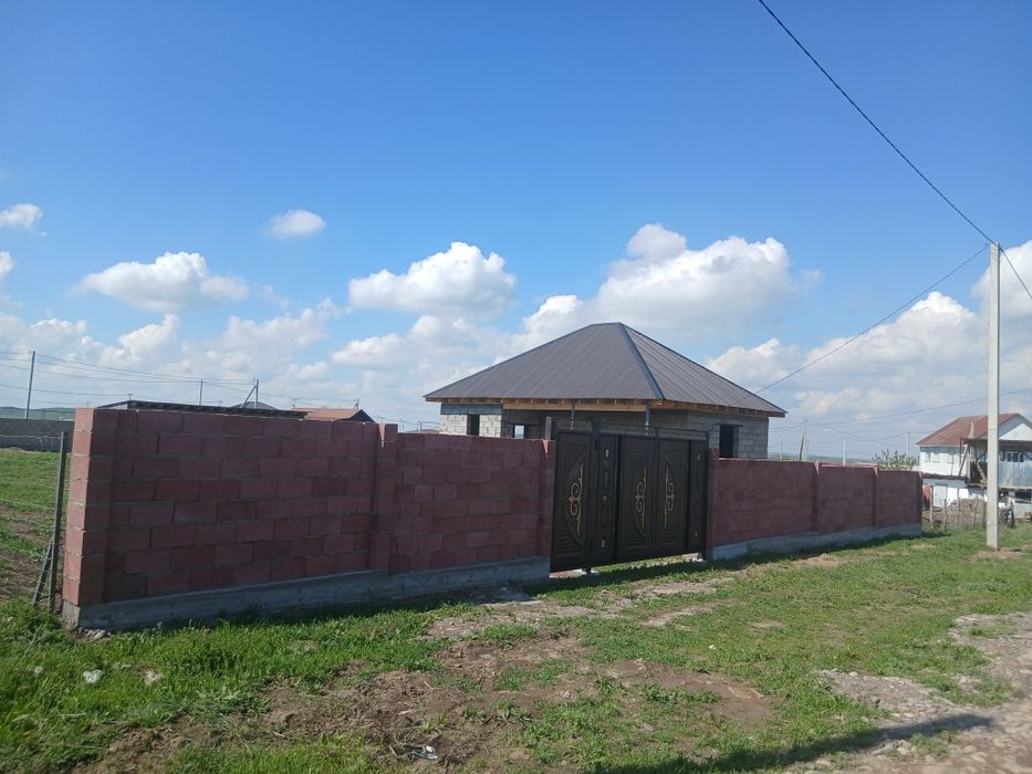 Продам  участок и Времянка