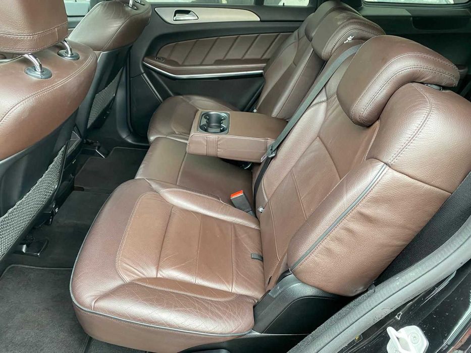 Dezmembrez mercedes GL x166 w166 pachet AMG/far ILS/capota GL/bara GL/