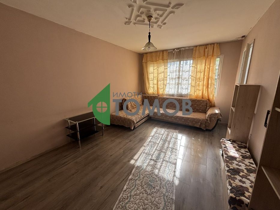 Двустаен апартамент под наем в кв. Три Чучура-север