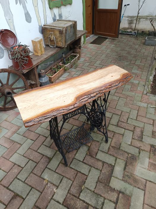 Birou , comoda , suport lavoar - mașină de cusut Singer