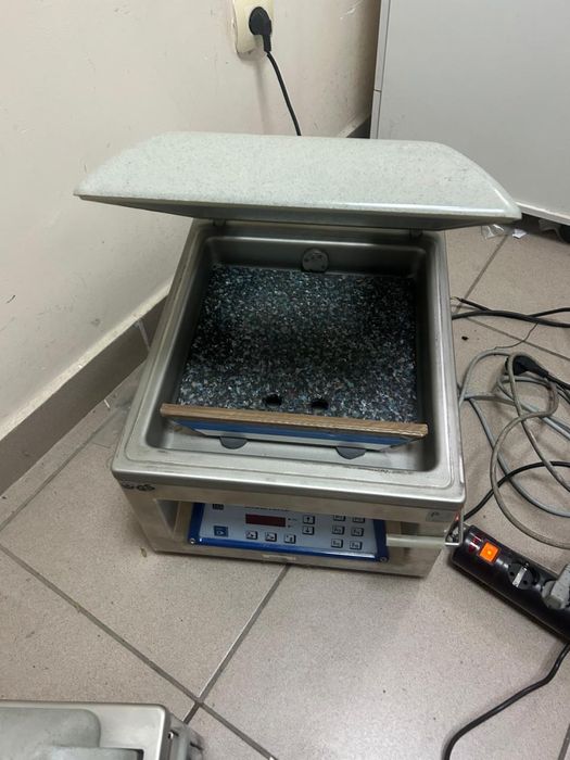 Ваккуматор Вакуумный упаковщик Multiwack C 100