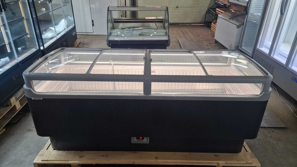 Lada Refrigerare sau Congelare AHT Macao 210 / NOU