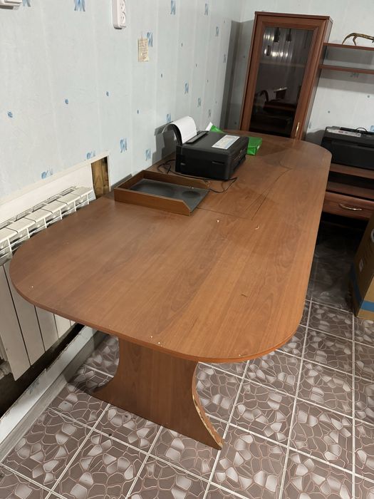 Стол продаю