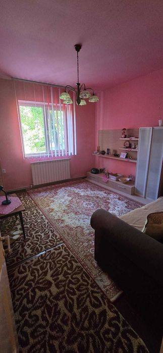 Apartament Petrila / Lonea , 2 beciuri/ camara