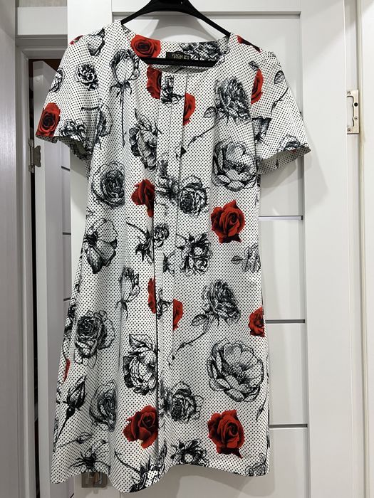 Продам платья