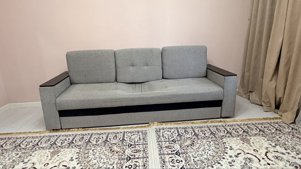 Диван бесплатно.