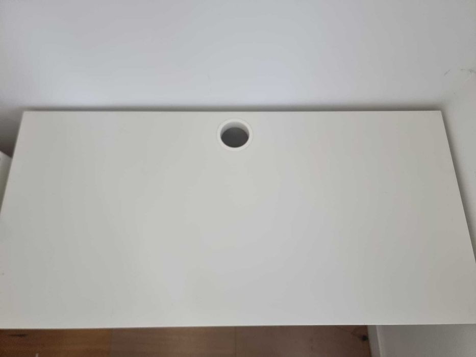 Birou Micke Ikea alb cu unitate suplimentara inalta + Scaun VIMUND