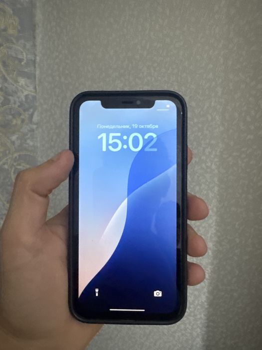 Iphone 11 64 GB продается