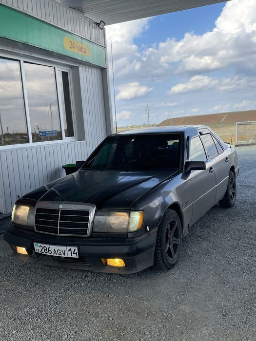 Mersedec benz w124 3л