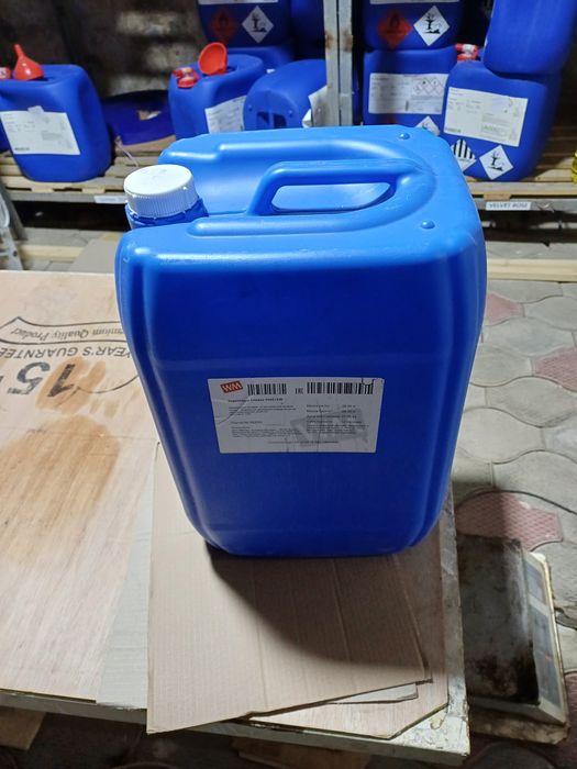 Продаю Немецкие и Российкие канистры б/у 15 000сум