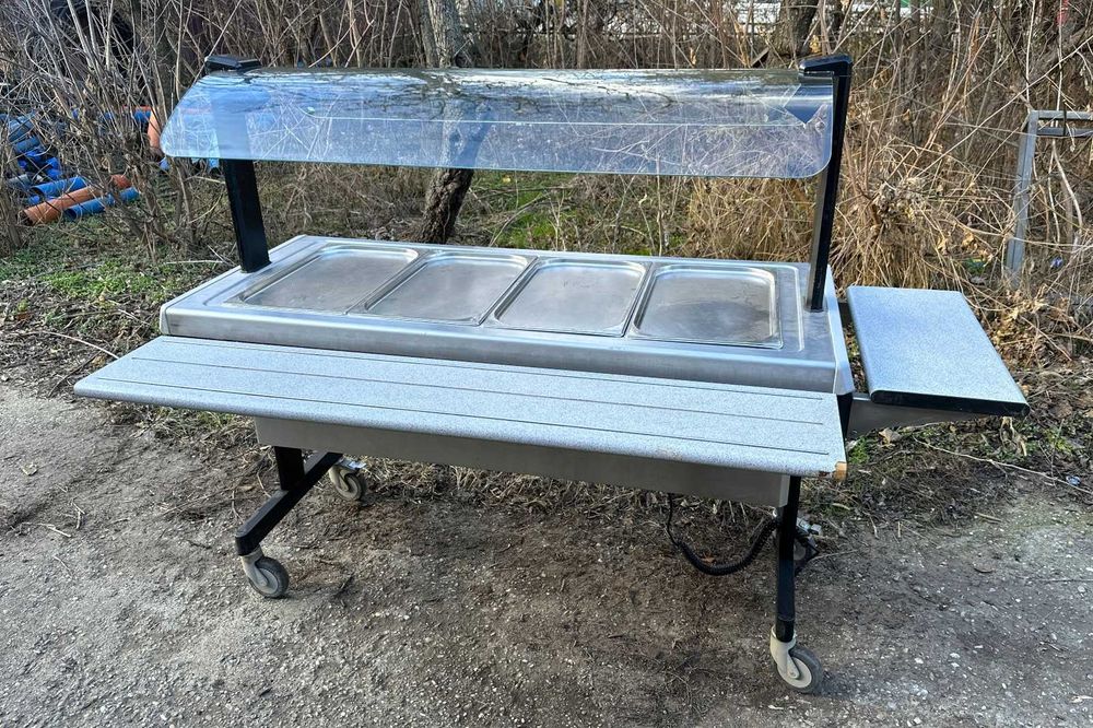 Salatiera cu racire (frigider )incorporat , autoservire