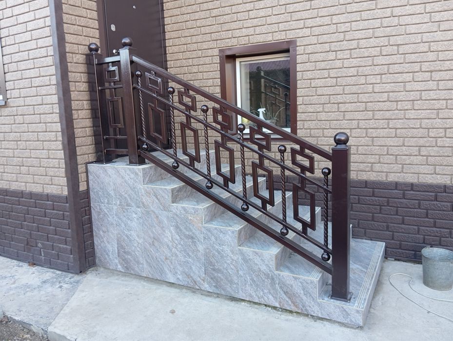 Изготовление перил