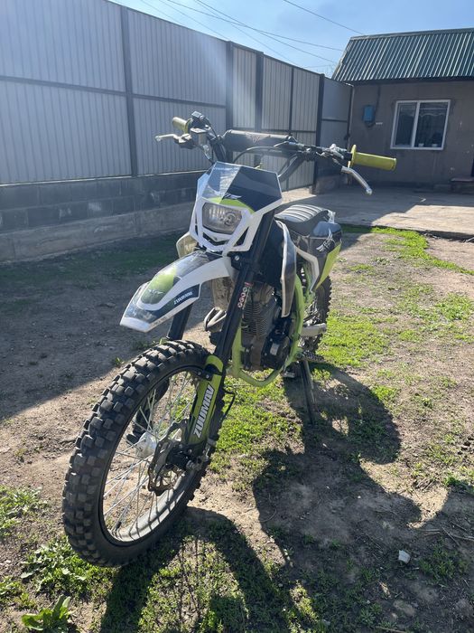 Продам Zuumav s5 223 св