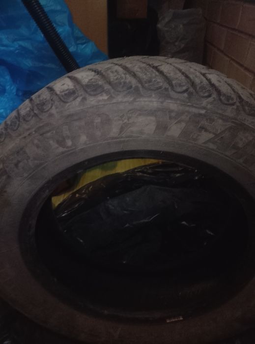 Продам зимние шины