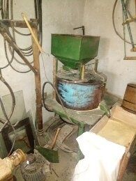Moară cu piatră în perfectă stare
