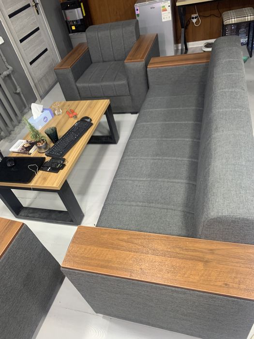 Диван с креслом хай-тек стиле доставка и вывоз бесплатно