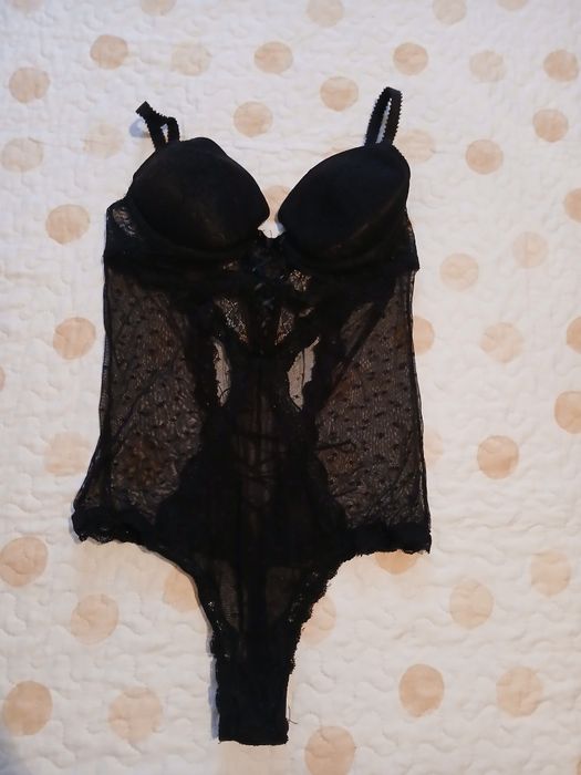 Vând Baby mărimea M