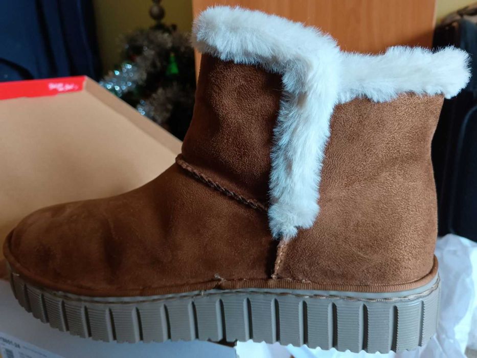 Дамски кожени ботуши