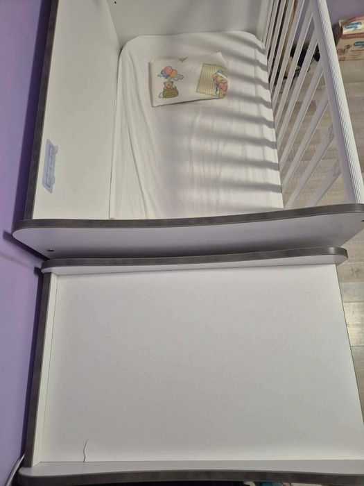 Кошара Лорели 3в1 с люлеещ механизъм,повивалник и шкафчета