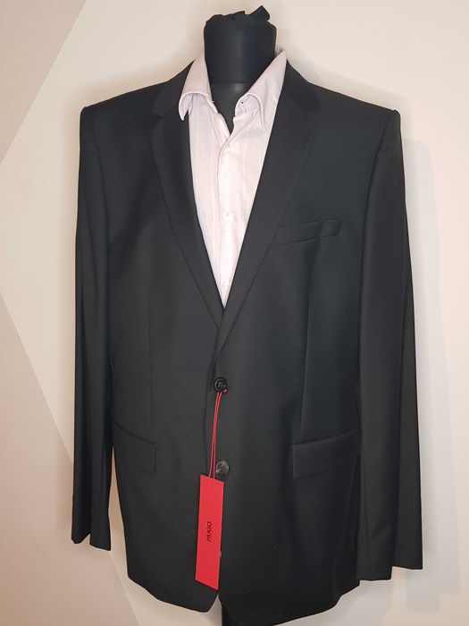 Чисто Нови Оригинални Мъжко Сако и Костюм Hugo Boss