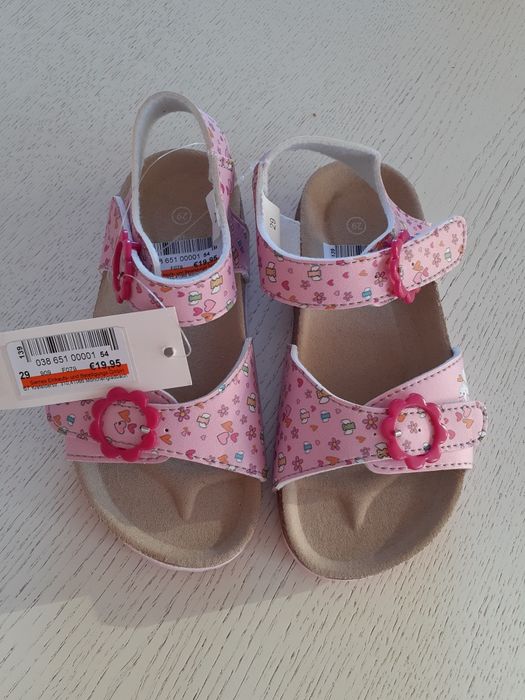 Обувь для девочки летние сандали и кеды