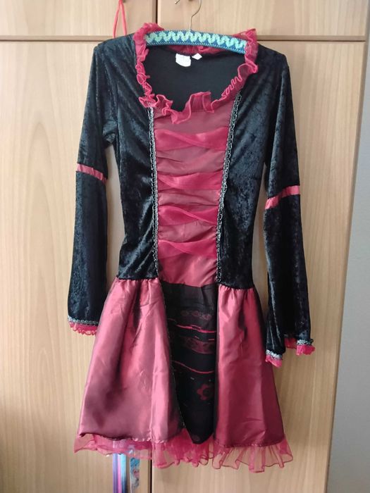 Рокля за Хелуин до 12 години