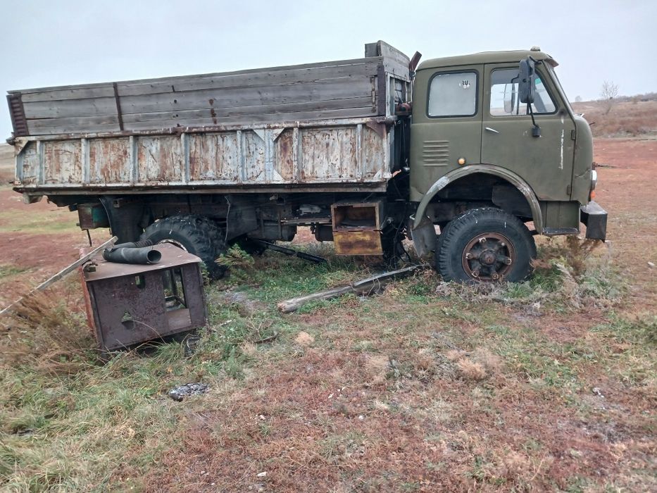 Продам грузовик МАЗ