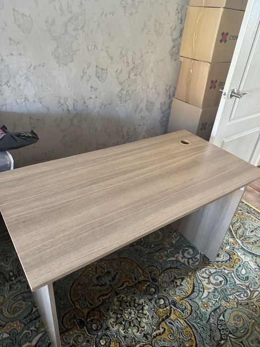 Стол компьютерный офисный