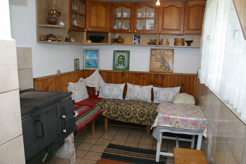 Продава се Къща в с. Гъбене, Област Габрово - 210 кв.м за 389 €/кв.м - Снимка #18