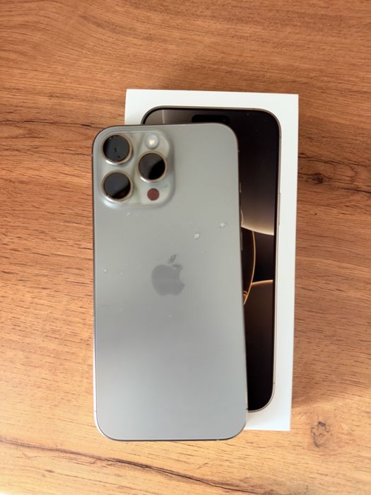 Продаю iPhone 16 Pro Max 256 GB