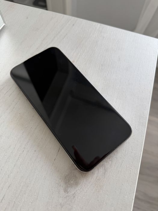 Продам телефон модель  iphone 15 pro max