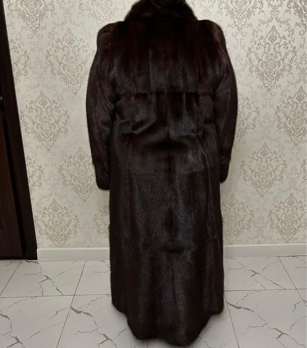 Продам шубу норковую