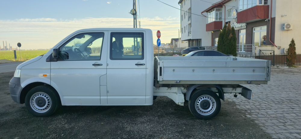 Vând vw transporter t5 doka